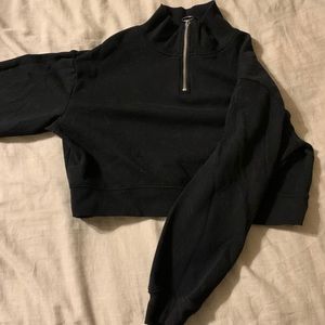 H&M CROPPED BLACK QUARTER ZIP